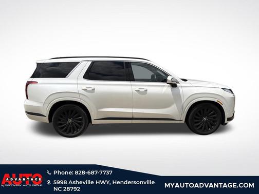 Hyper White 2024 Hyundai PALISADE Calligraphy Night Edition