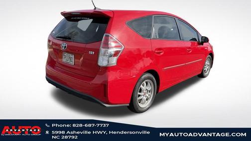 2015 Toyota Prius v Three