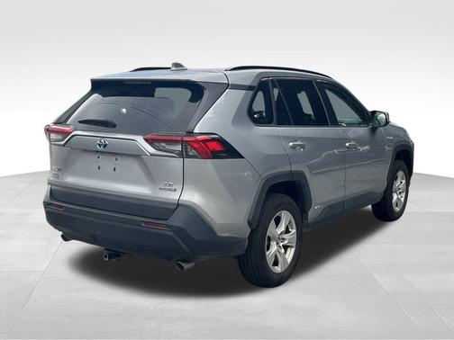 2020 Toyota RAV4 Hybrid LE