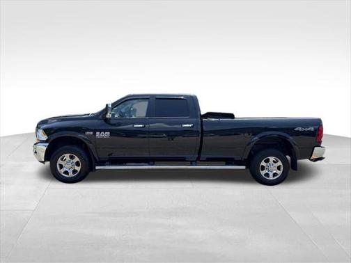 2018 RAM 2500 Big Horn Crew Cab 4x4 8' Box