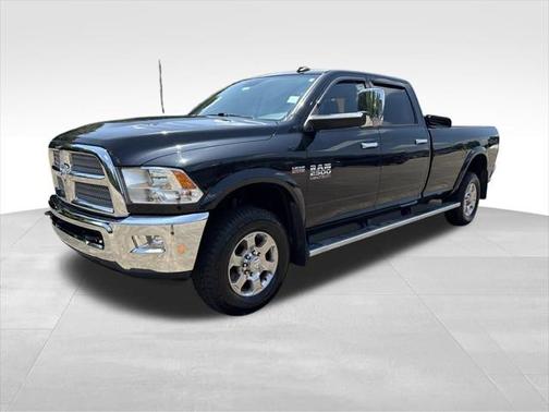 2018 RAM 2500 Big Horn Crew Cab 4x4 8' Box