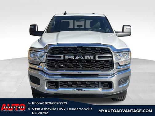 2023 RAM 2500 Tradesman Crew Cab 4x4 6'4' Box