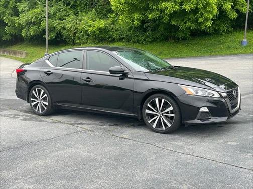 2021 Nissan Altima SR FWD