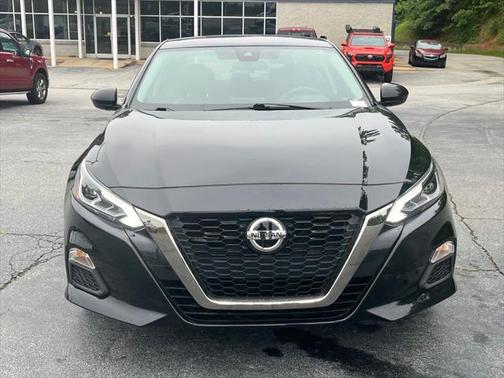 2021 Nissan Altima SR FWD