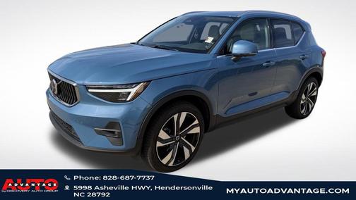 Fjord Blue Metallic 2025 Volvo XC40 B5 Ultra Bright Theme