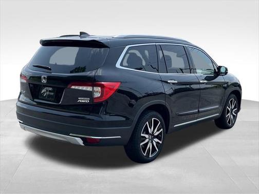 2019 Honda Pilot Touring 8-Passenger