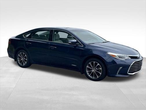 2016 Toyota Avalon Hybrid XLE Premium