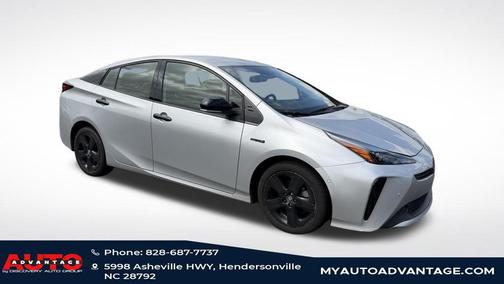 Classic Silver Metallic 2022 Toyota Prius LE