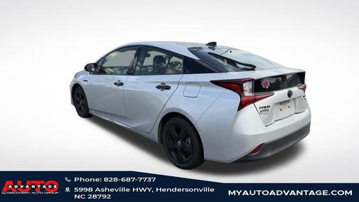 Classic Silver Metallic 2022 Toyota Prius LE