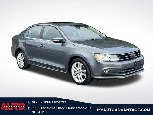 Platinum Gray Metallic 2017 Volkswagen Jetta 1.8T SEL