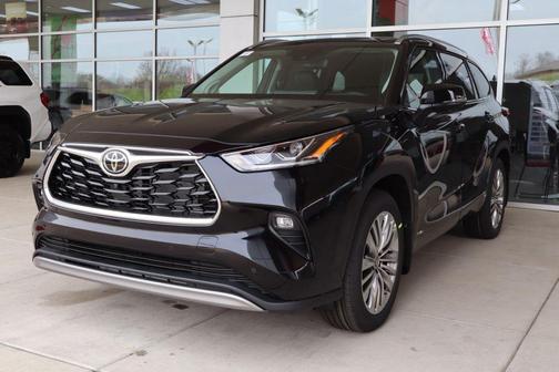 2026 Toyota Highlander Hybrid Platinum