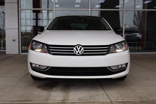 2015 Volkswagen Passat 1.8T Auto Sport