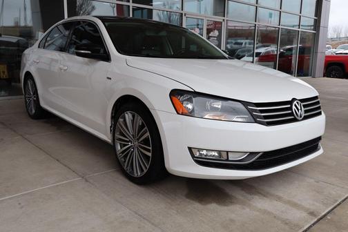 2015 Volkswagen Passat 1.8T Auto Sport