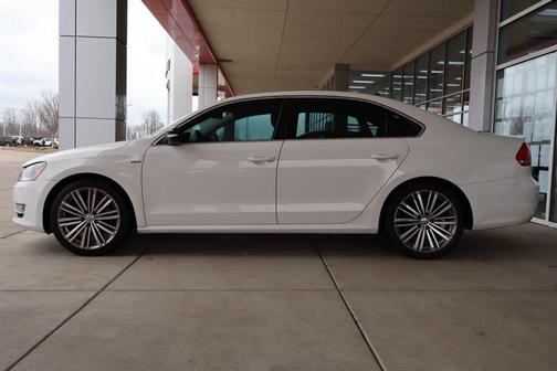 2015 Volkswagen Passat 1.8T Auto Sport
