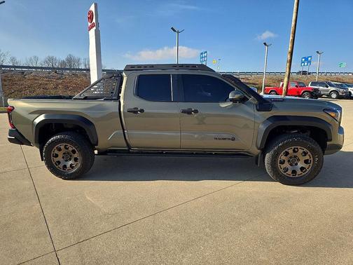 2024 Toyota Tacoma Hybrid Trailhunter