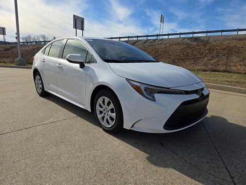 2026 Toyota Corolla Hybrid LE