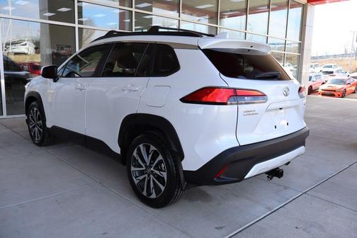 2023 Toyota Corolla Cross XLE