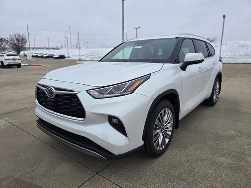 2026 Toyota Highlander Platinum