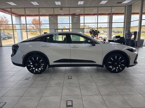 2026 Toyota Crown Platinum