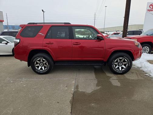 2024 Toyota 4Runner TRD Off Road