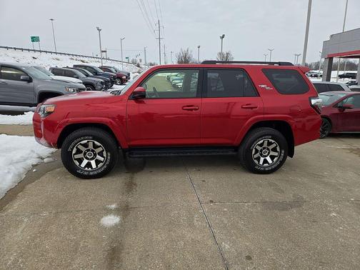 2024 Toyota 4Runner TRD Off Road