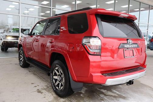 2024 Toyota 4Runner TRD Off Road