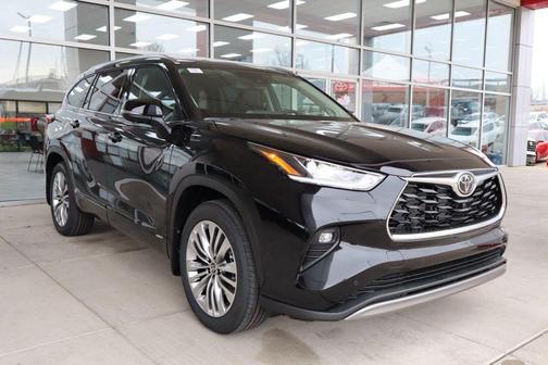 2026 Toyota Highlander Hybrid Platinum