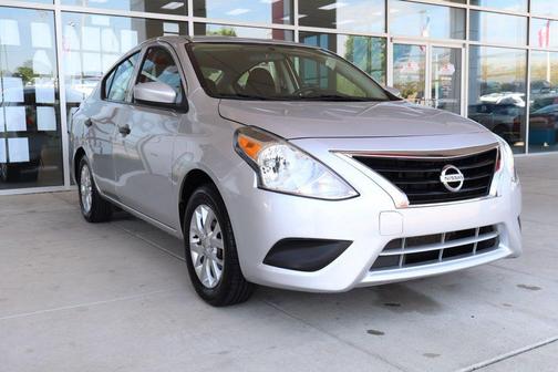 Brilliant Silver Metallic 2019 Nissan Versa 1.6 S+