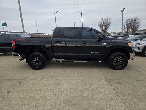 2014 Toyota Tundra SR5