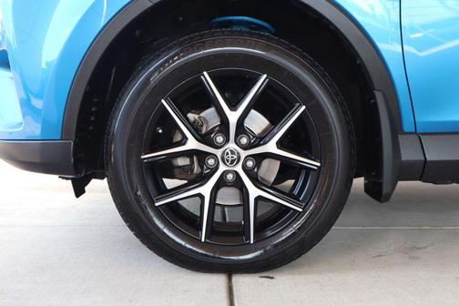 Electric Storm Blue 2018 Toyota RAV4 SE