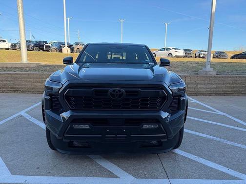 2024 Toyota Tacoma Hybrid TRD Off Road