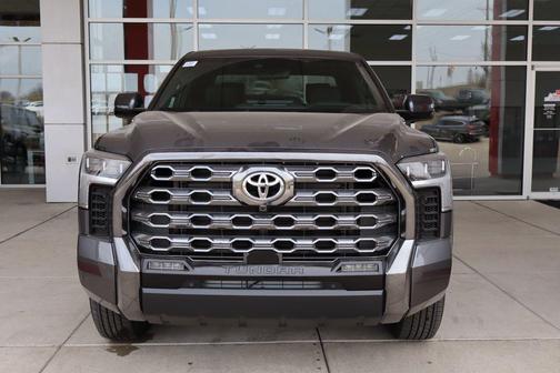 2026 Toyota Tundra Hybrid Platinum