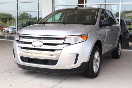Ingot Silver Metallic 2013 Ford Edge SE