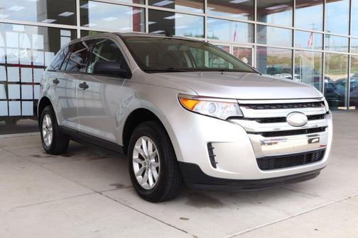Ingot Silver Metallic 2013 Ford Edge SE