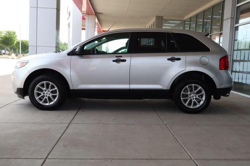 Ingot Silver Metallic 2013 Ford Edge SE