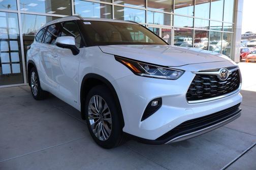 2026 Toyota Highlander Hybrid Platinum