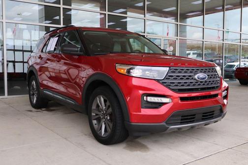 Rapid Red Metallic Tinted Clearcoat 2021 Ford Explorer XLT