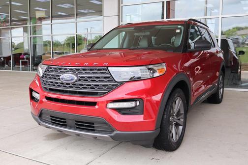 Rapid Red Metallic Tinted Clearcoat 2021 Ford Explorer XLT