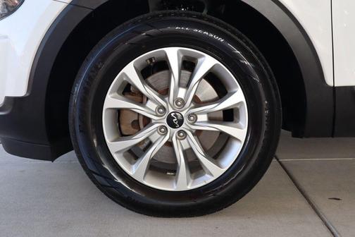 2022 Kia Telluride LX