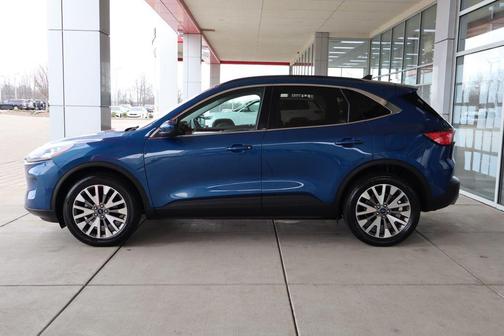 2022 Ford Escape Titanium