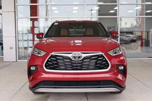 2026 Toyota Highlander Hybrid Platinum