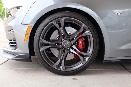 Satin Steel Metallic 2021 Chevrolet Camaro 2SS