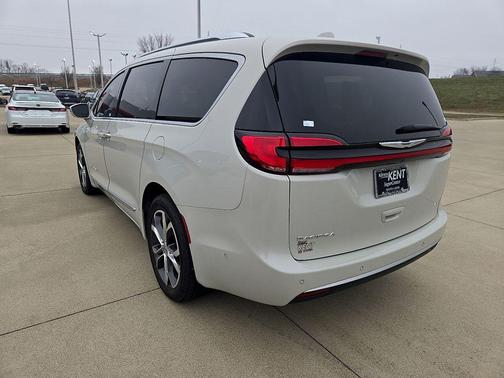 2021 Chrysler Pacifica L