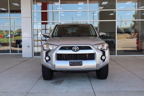 Classic Silver Metallic 2017 Toyota 4Runner SR5