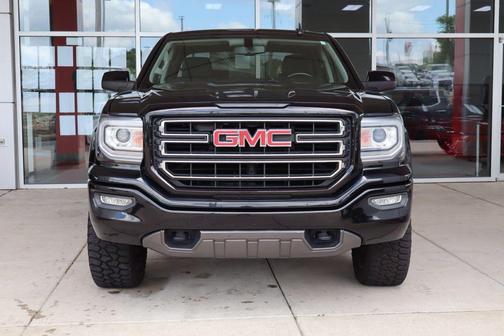 Onyx Black 2017 GMC Sierra 1500 SLE