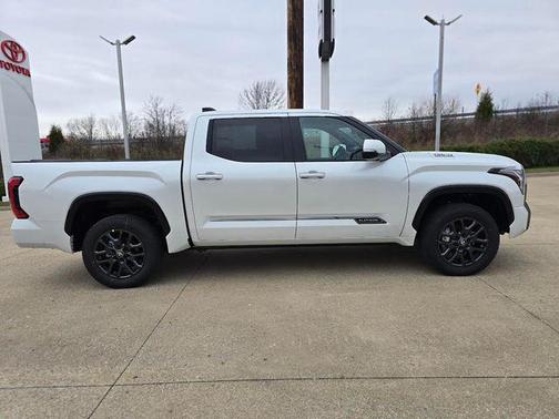 2026 Toyota Tundra Hybrid Platinum