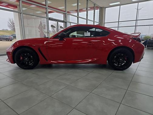 2025 Toyota GR86 Premium