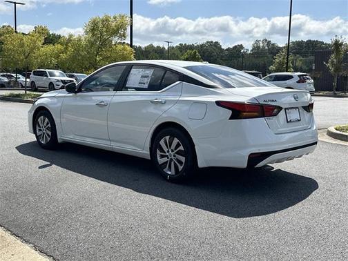 2025 Nissan Altima S FWD