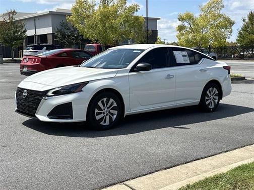 2025 Nissan Altima S FWD
