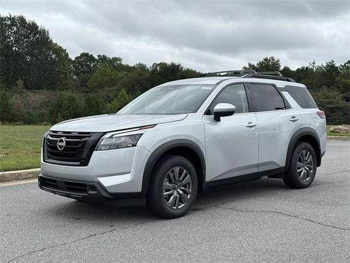 2025 Nissan Pathfinder SV FWD